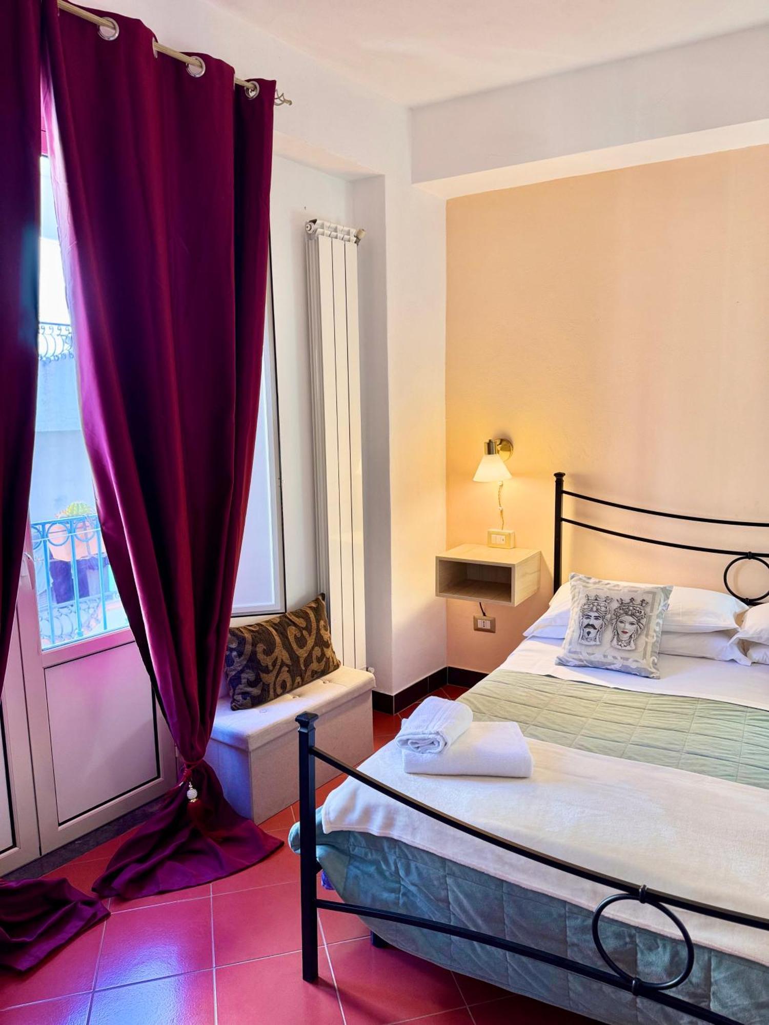 Taormina'S Sun Bed & Breakfast Eksteriør bilde